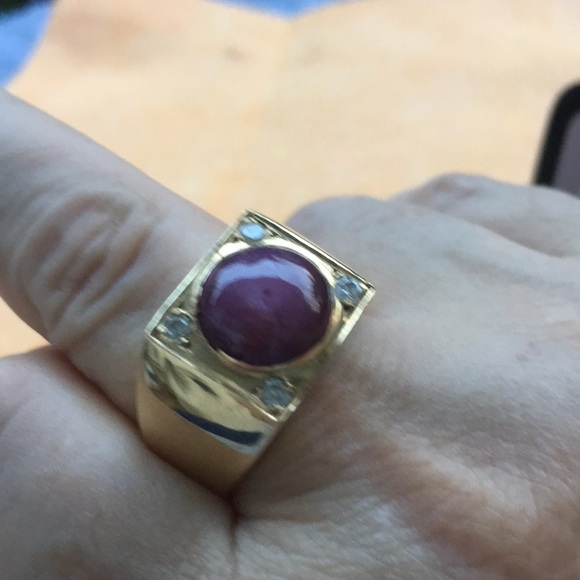 14K. GOLD STAR 🌟 RUBY 🔮 MEN’S 👨 RING - Picture 5 of 7
